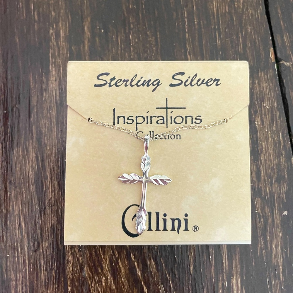 Sterling silver cross necklace!